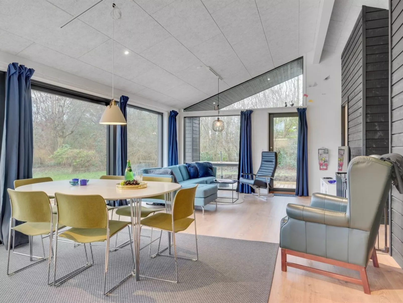 "Ilvy" - 850m from the sea-Binnen