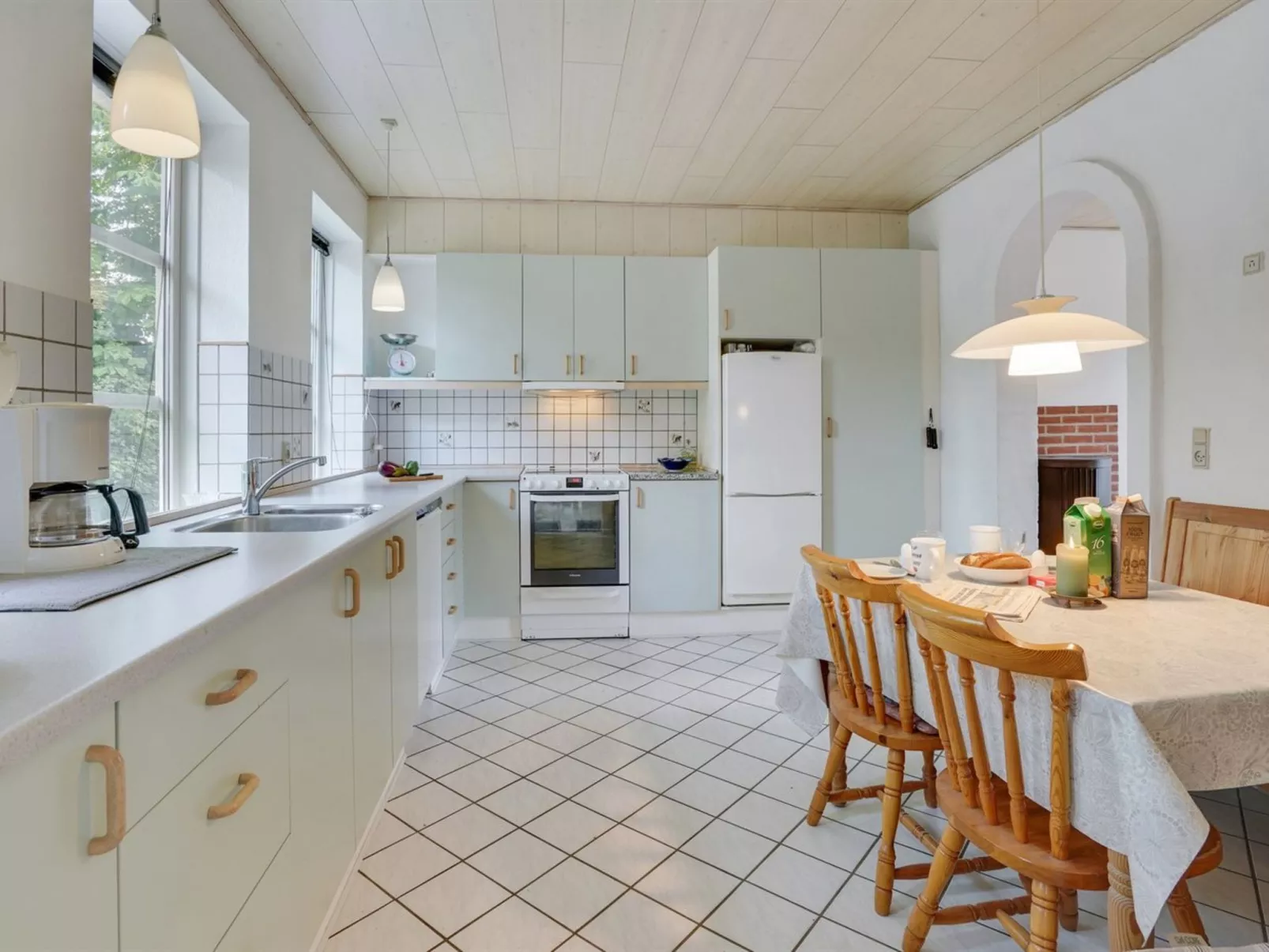 "Jonni" - 15km from the sea-Binnen