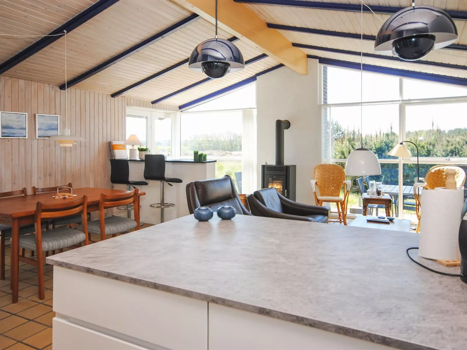 "Jerrik" - 900m from the sea-Binnen