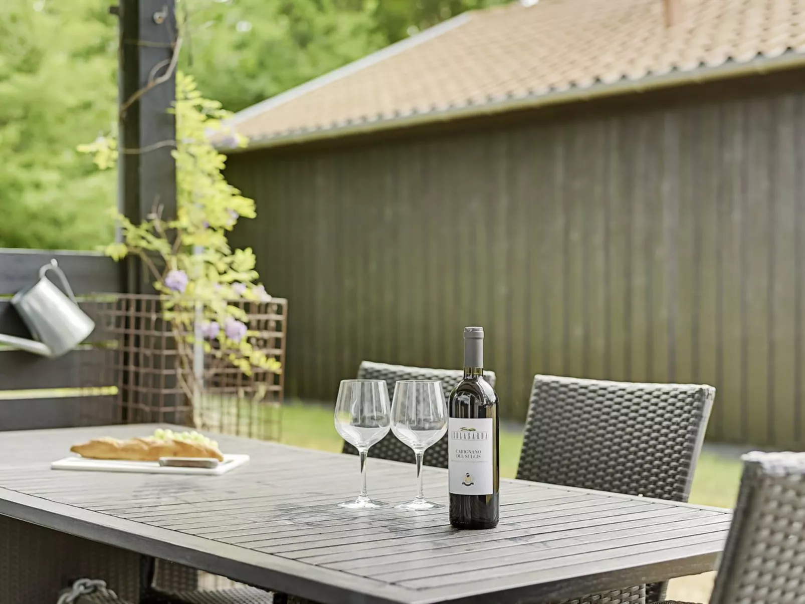 "Iolani" - 250m from the sea-Buiten