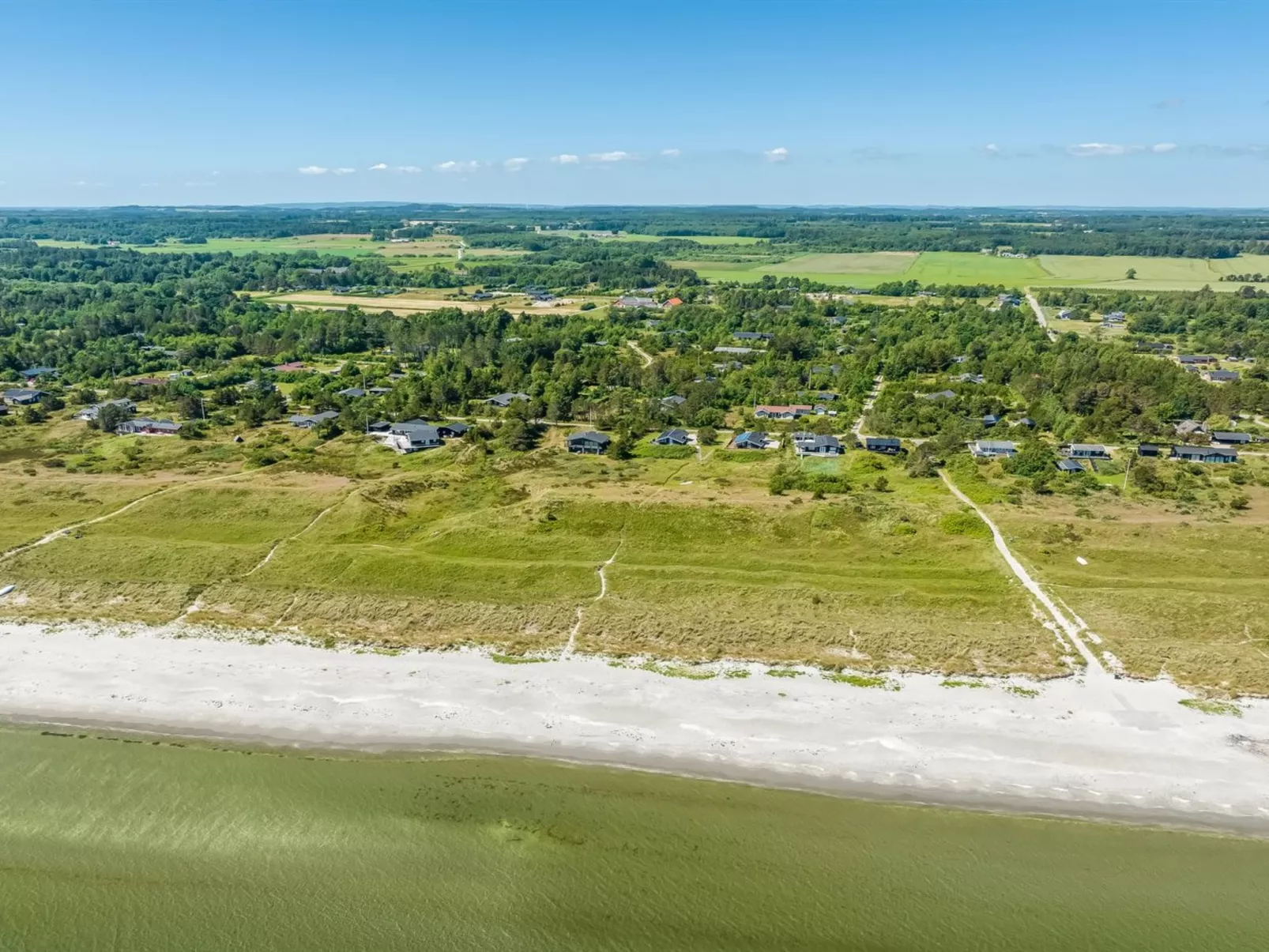 "Ajten" - 150m from the sea-Buiten