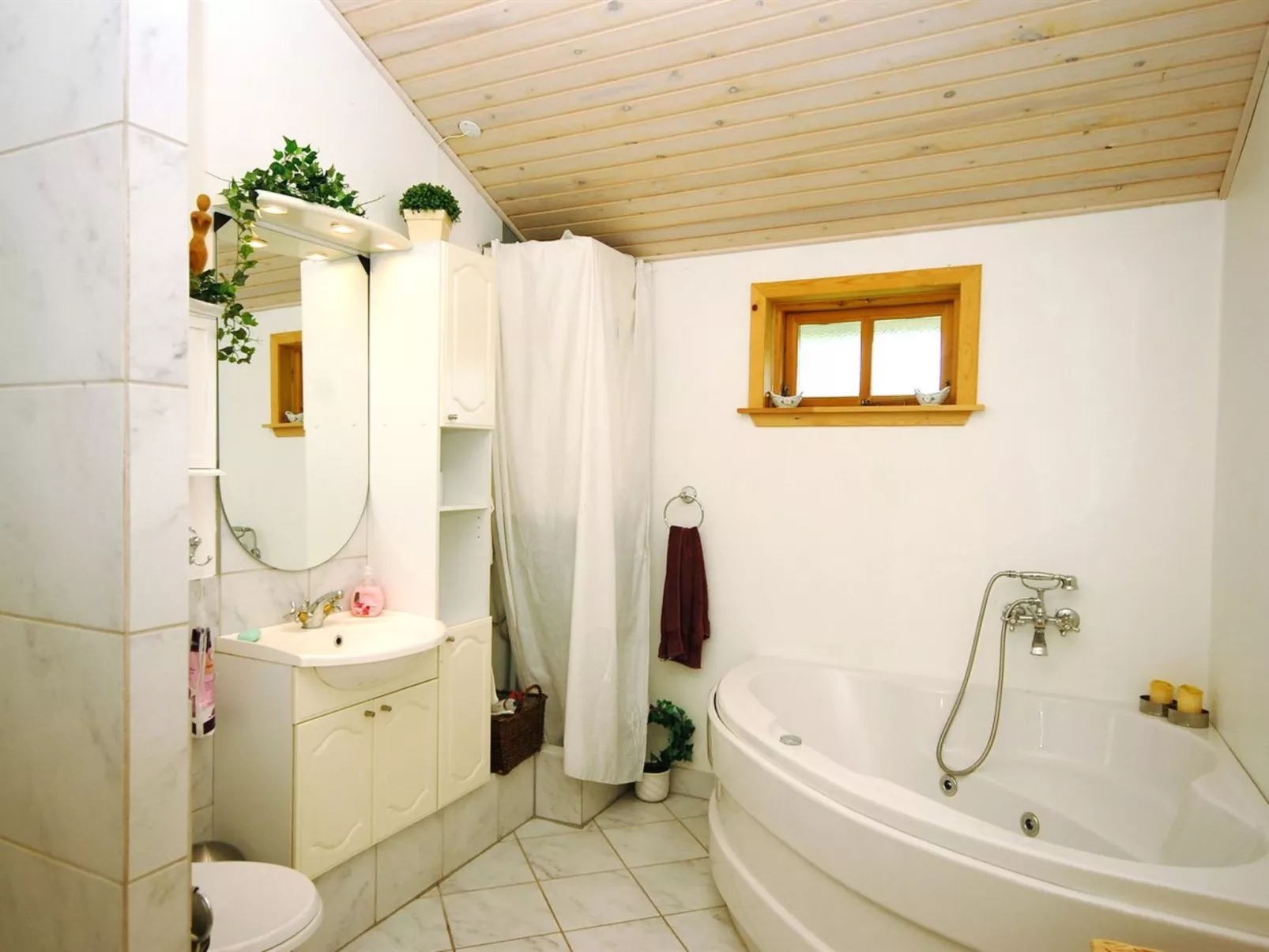 "Tajo" - 1km from the sea-Binnen