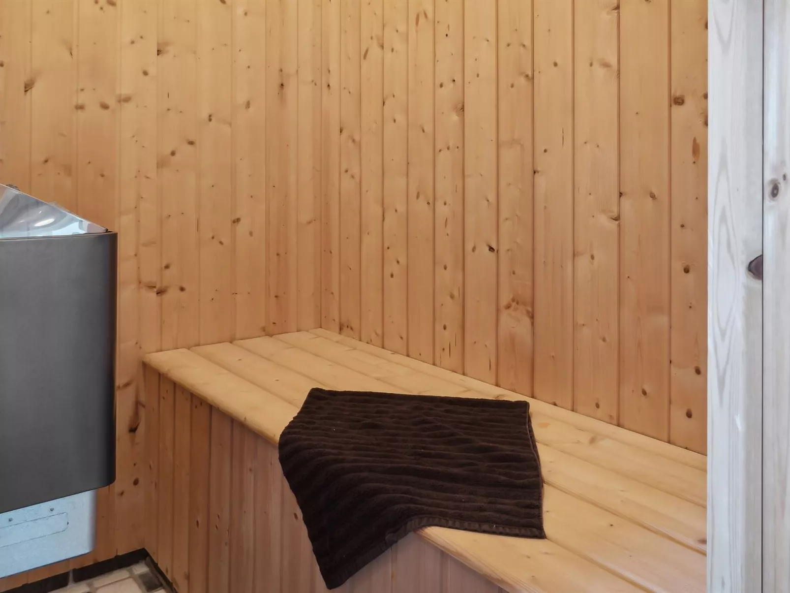 "Florentin" - 1km from the sea-Binnen