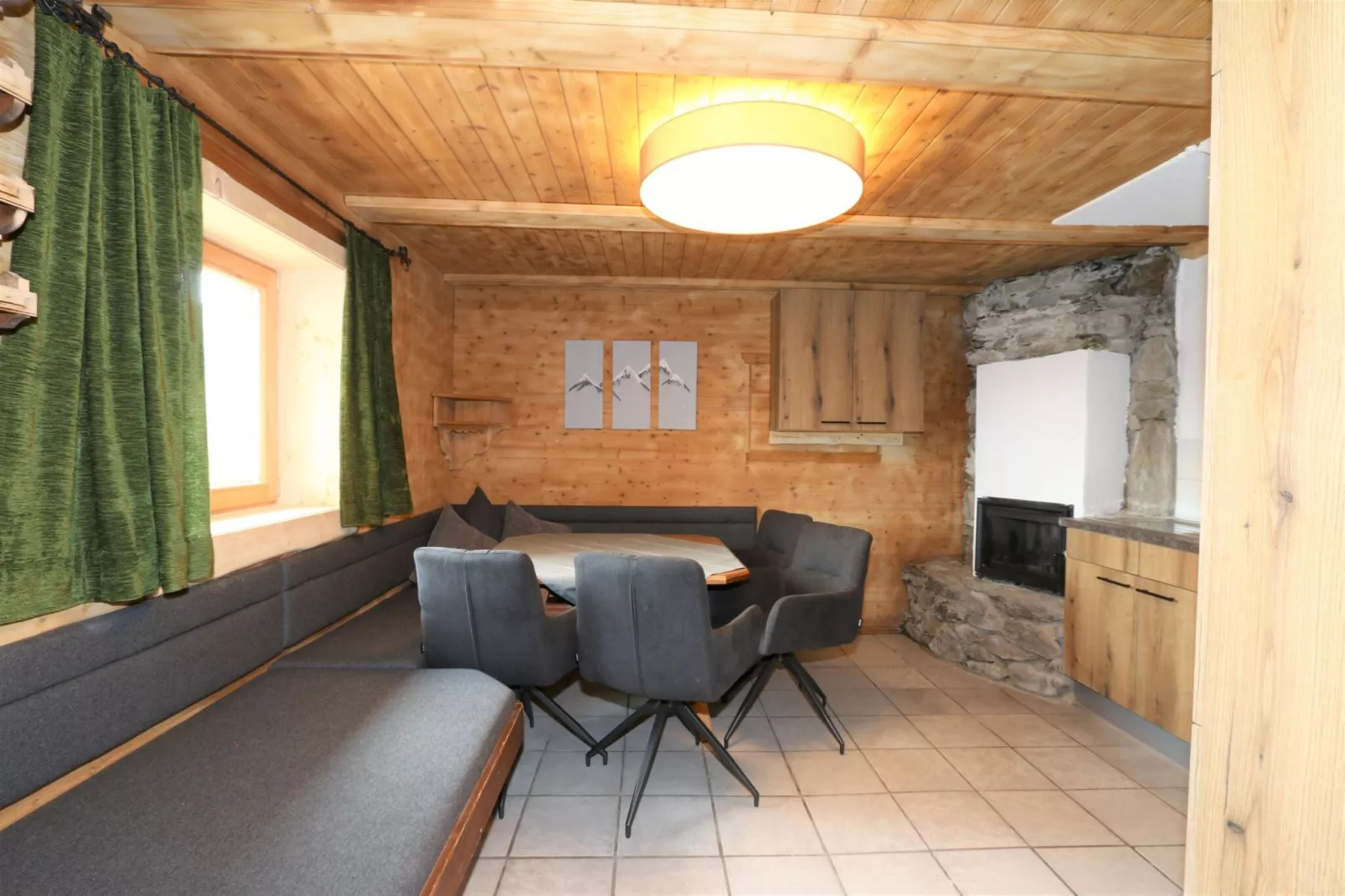 Ferienhaus Hirschbichlalm 8 Personen-Woonkamer