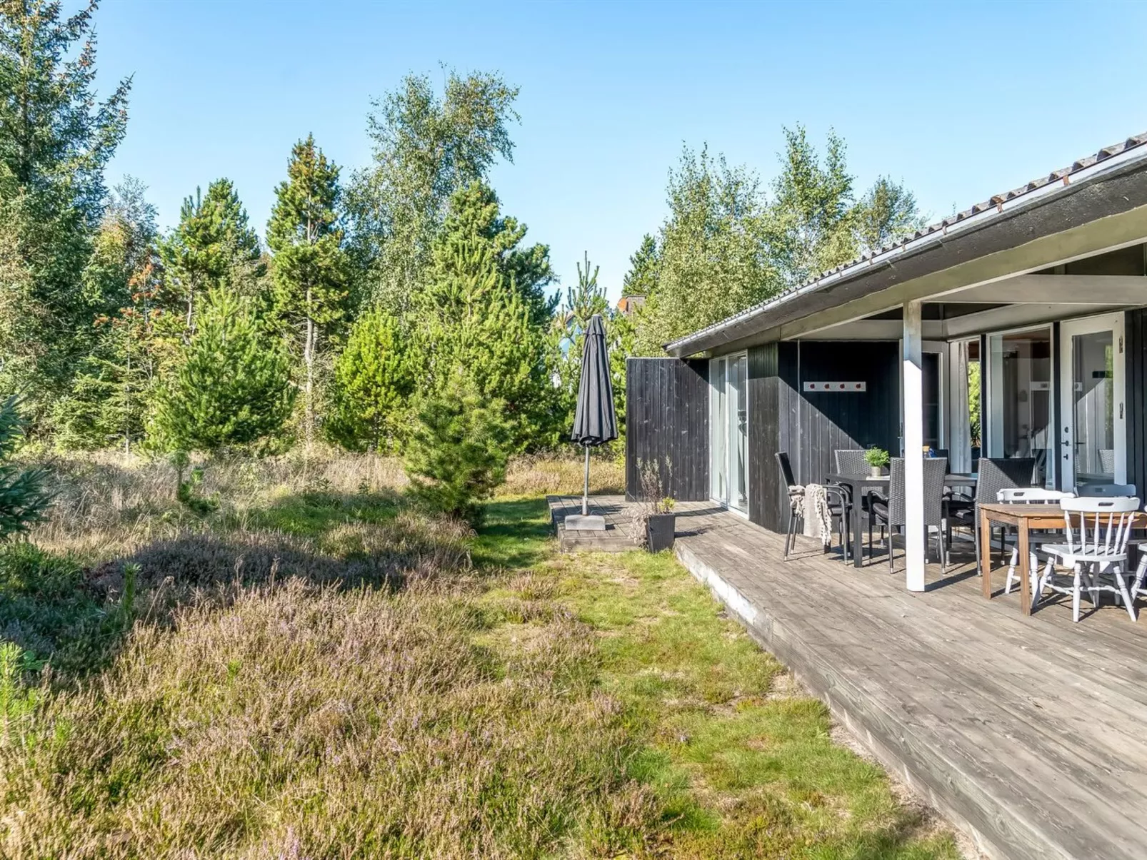 "Thomine" - 200m from the sea-Buiten