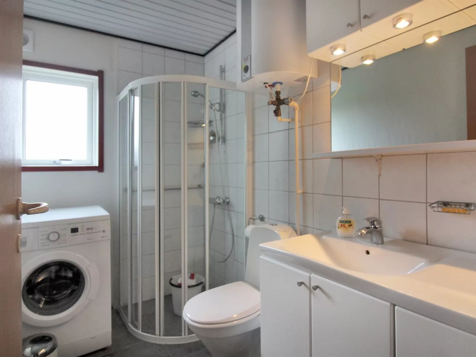 "Mauritz" - 300m from the sea-Binnen