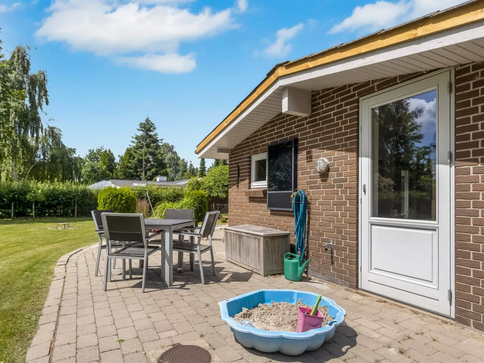 "Sessa" - 800m from the sea-Buiten