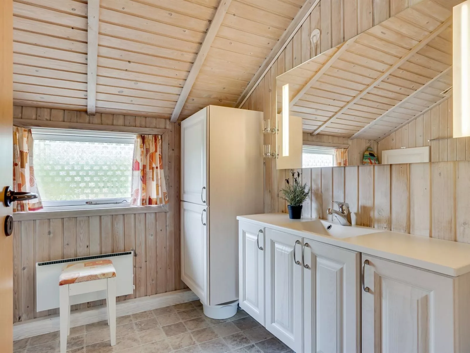 "Arona" - 1.5km from the sea-Binnen