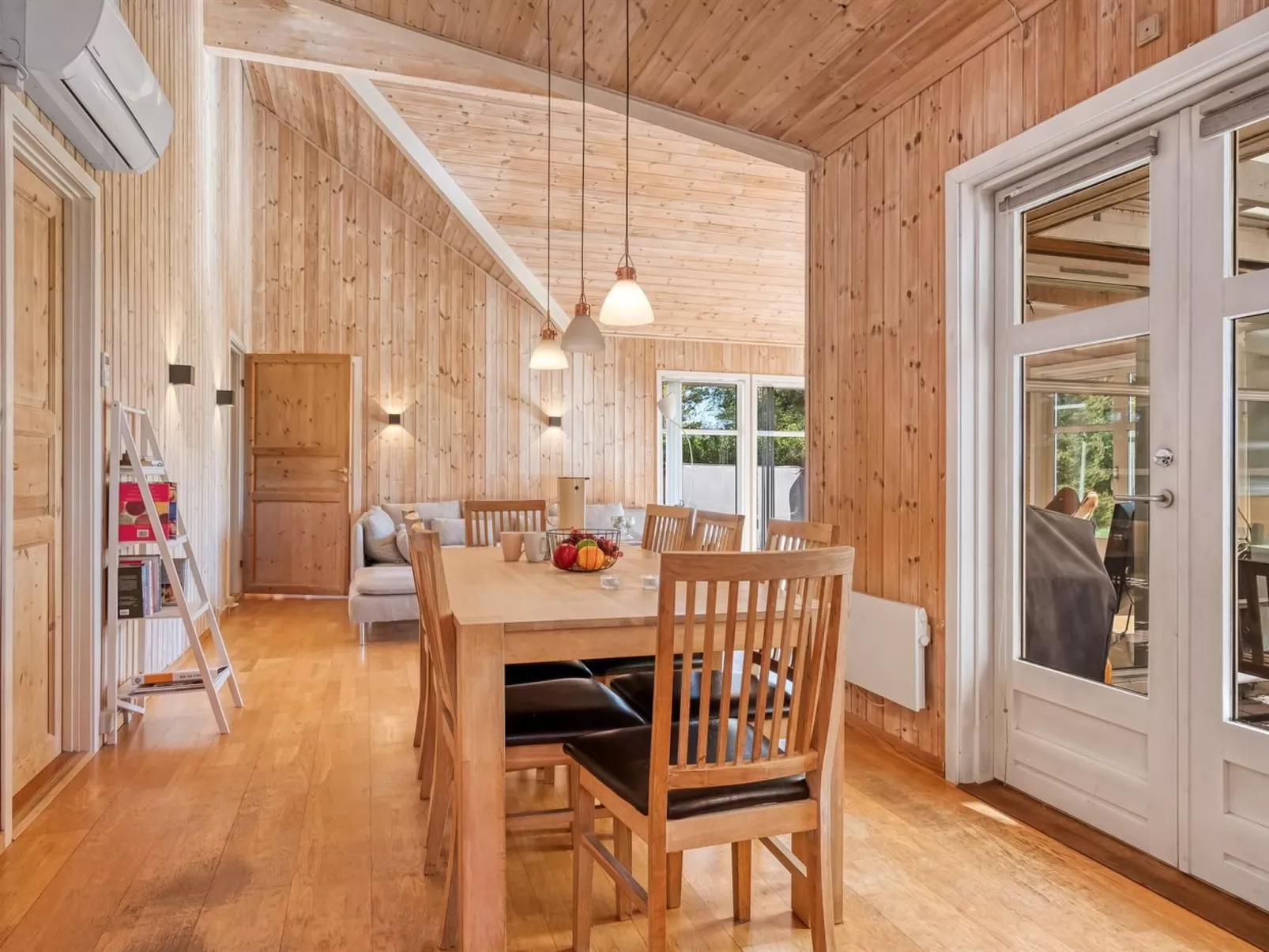 "Annestine" - 200m from the sea-Binnen