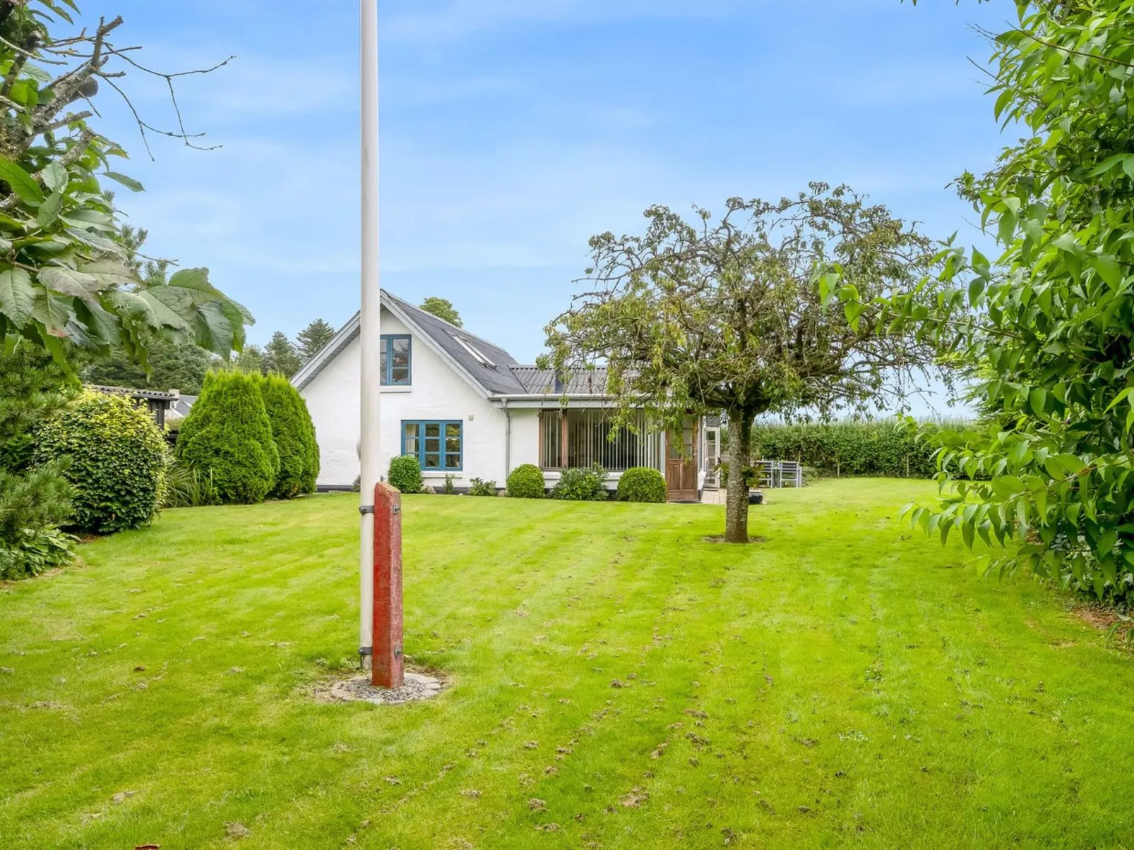 "Aliza" - 300m to the fjord-Buiten