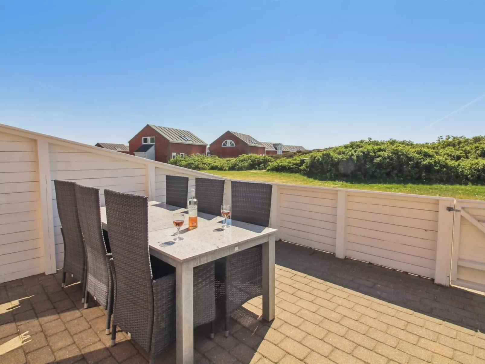 "Faidra" - 2.5km from the sea - Buiten