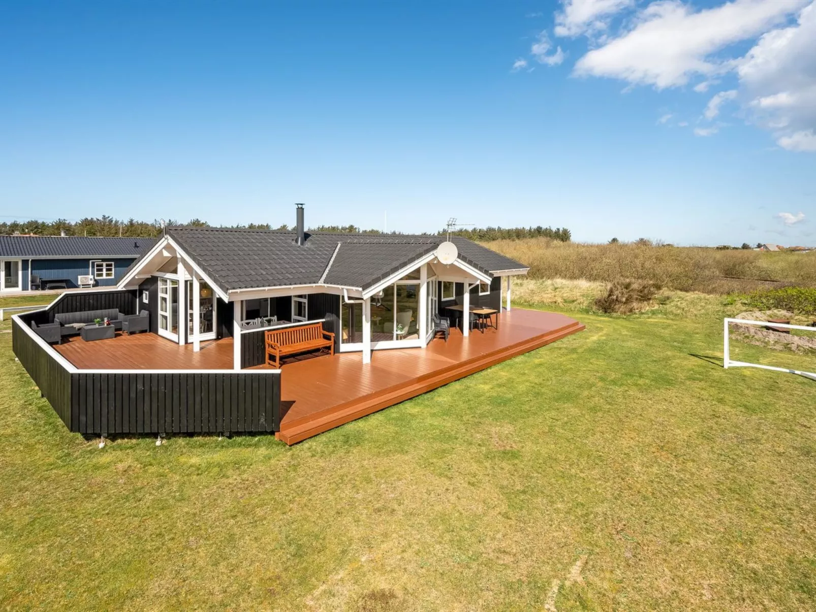 "Floriana" - 650m from the sea-Buiten