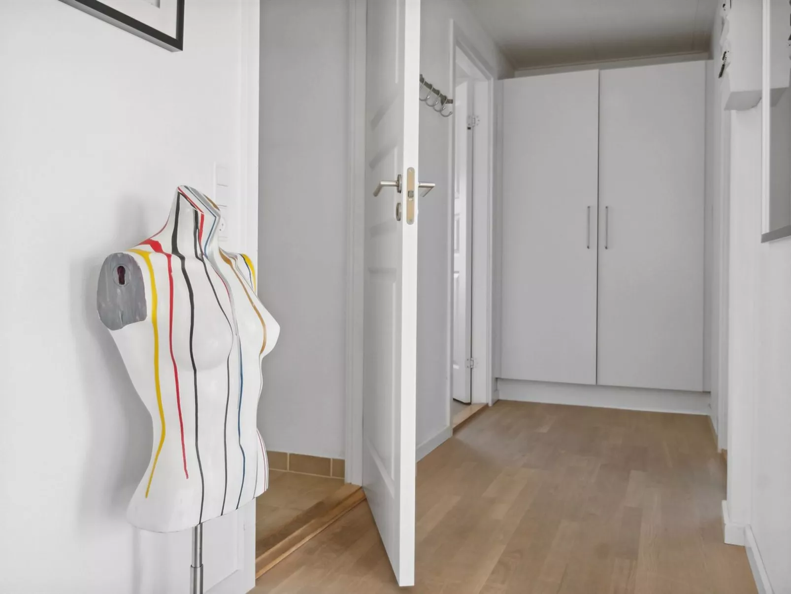 "Seba" - 500m from the sea-Binnen