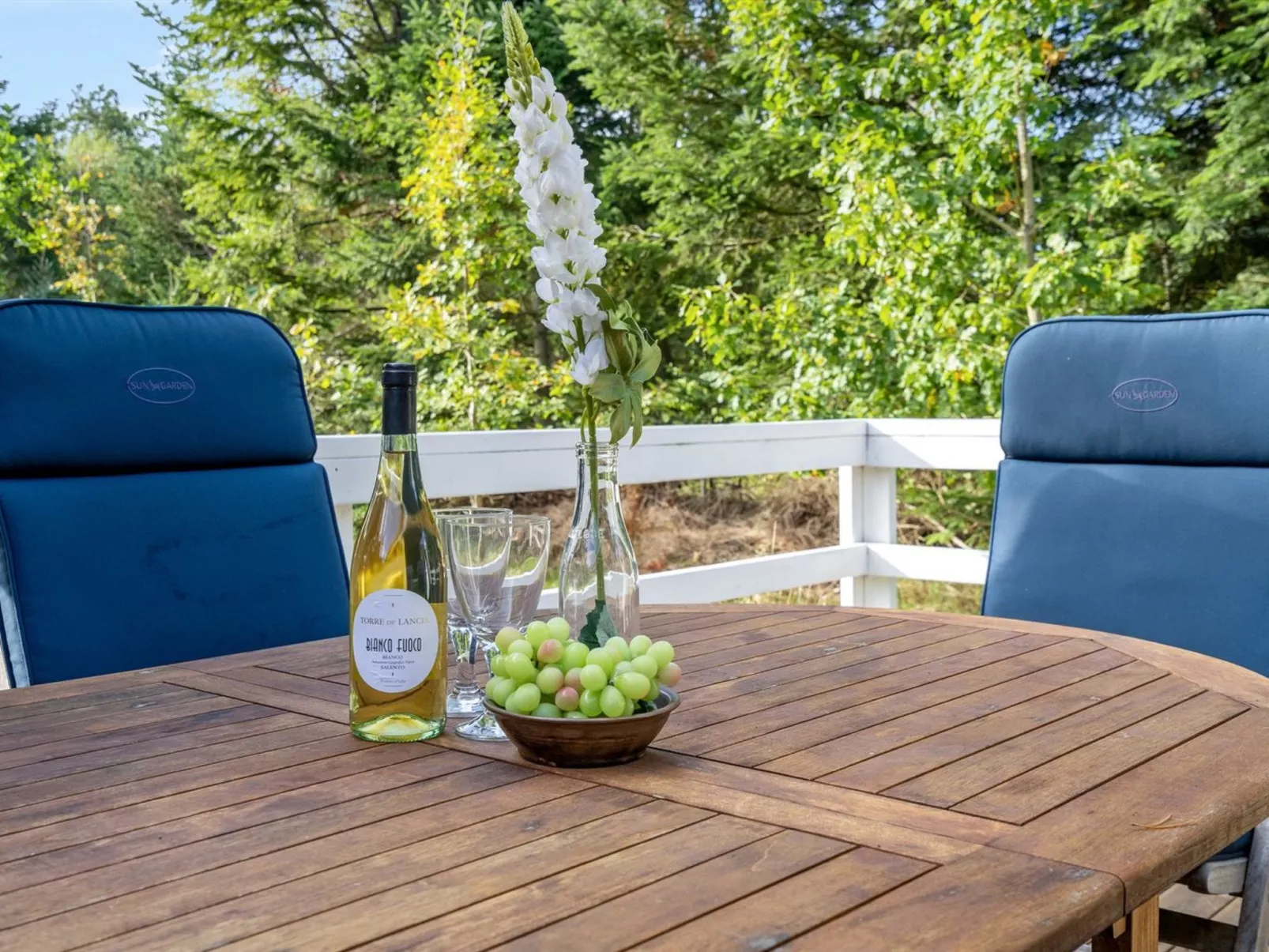 "Pilvi" -  from the sea-Buiten