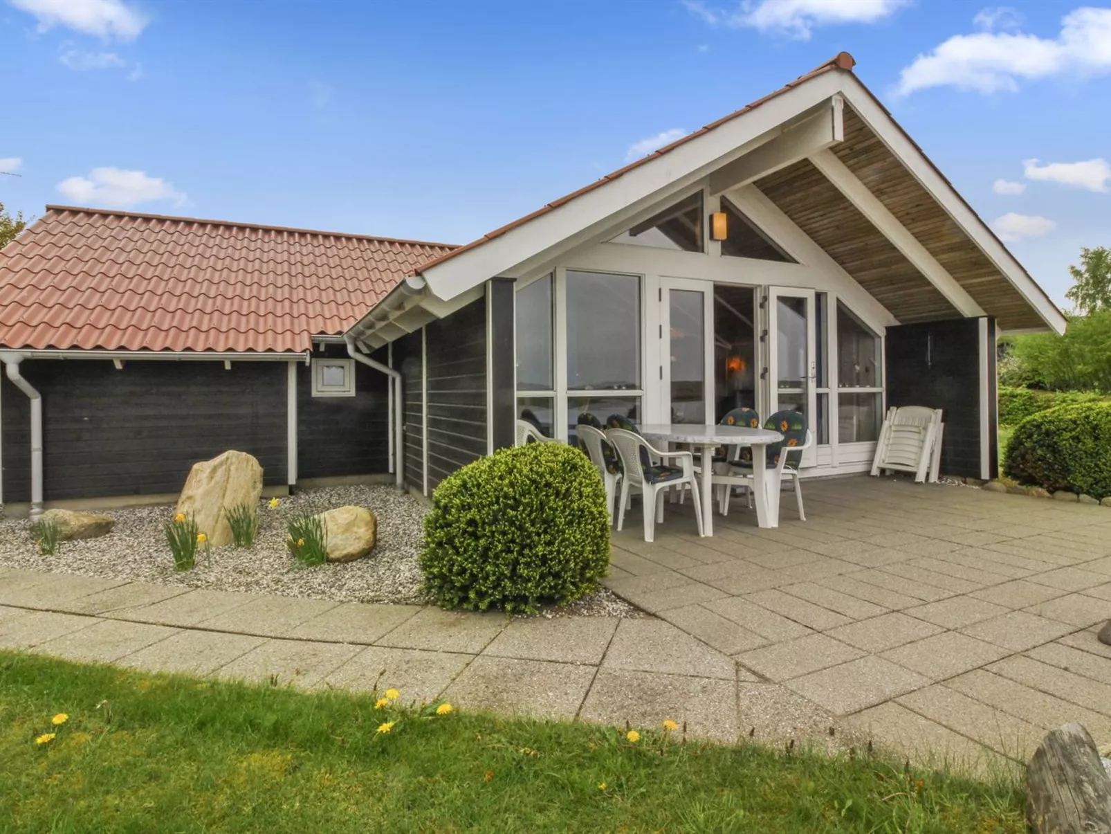 "Pirkka" - 50m to the fjord-Buiten