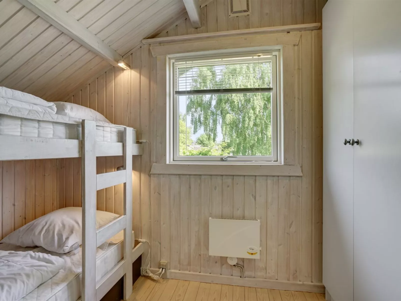 "Dea" - 850m from the sea-Binnen