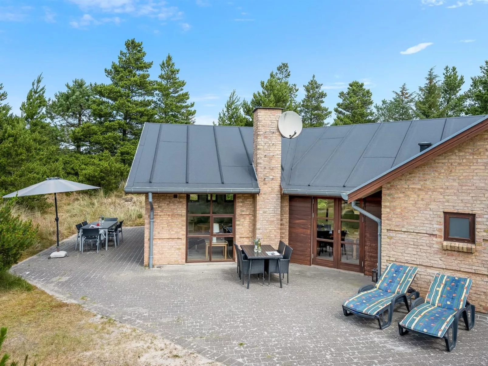 "Thormar" - 1.5km from the sea-Buiten