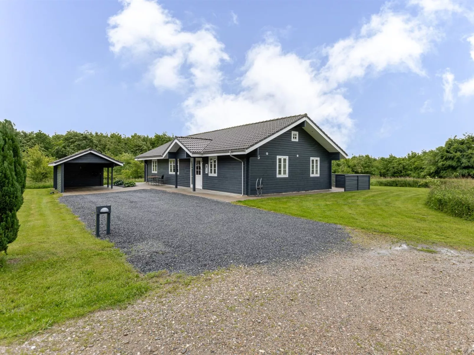 "Quanna" - 30km from the sea-Buiten