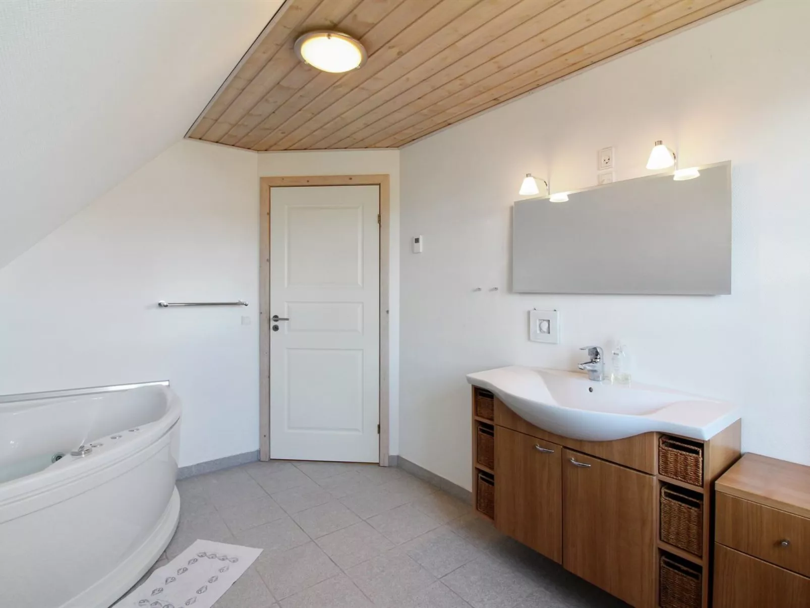 "Othelia" - 1.8km from the sea-Binnen