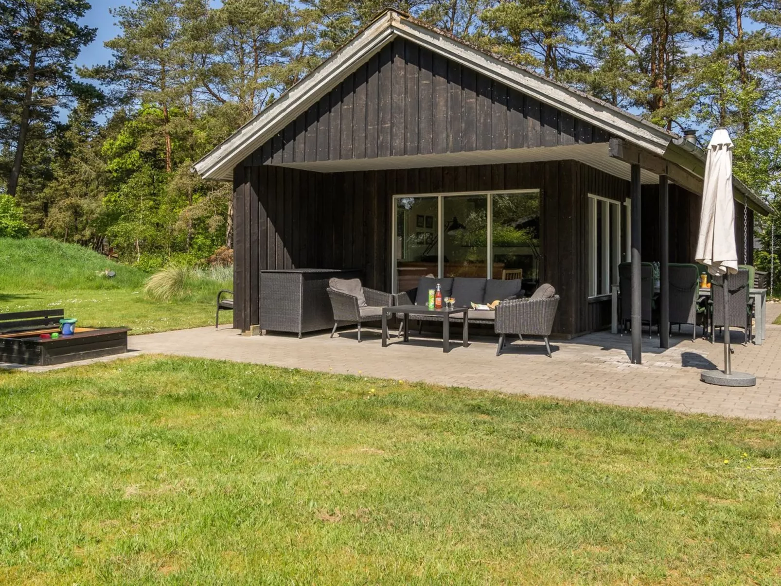 "Elny" - 500m to the fjord-Buiten