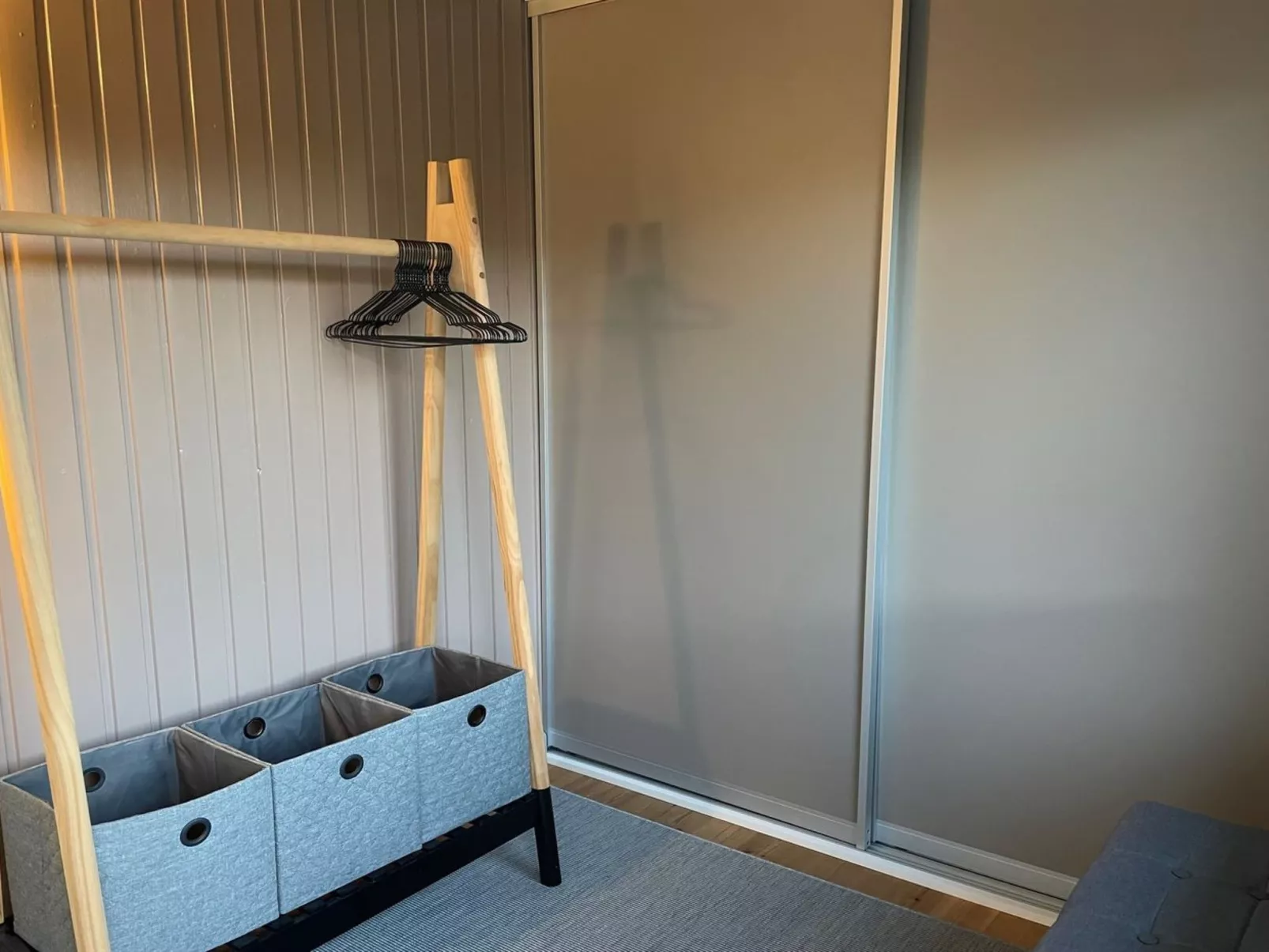 "Roar" - 500m from the sea-Binnen