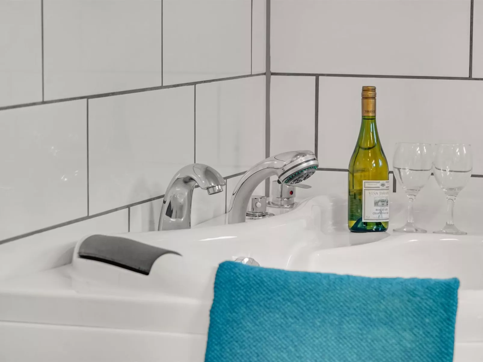 "Ayen" - 1.5km from the sea-Binnen