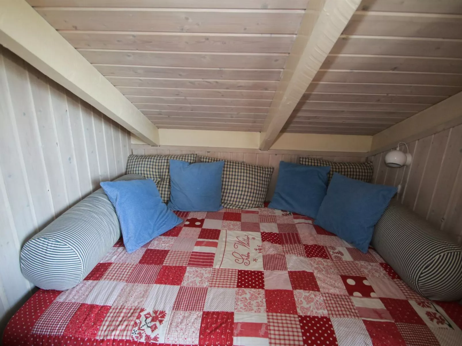 "Akari" - 400m from the sea-Binnen