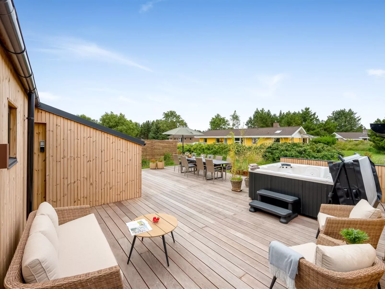 "Gunny" - 500m to the fjord-Buiten