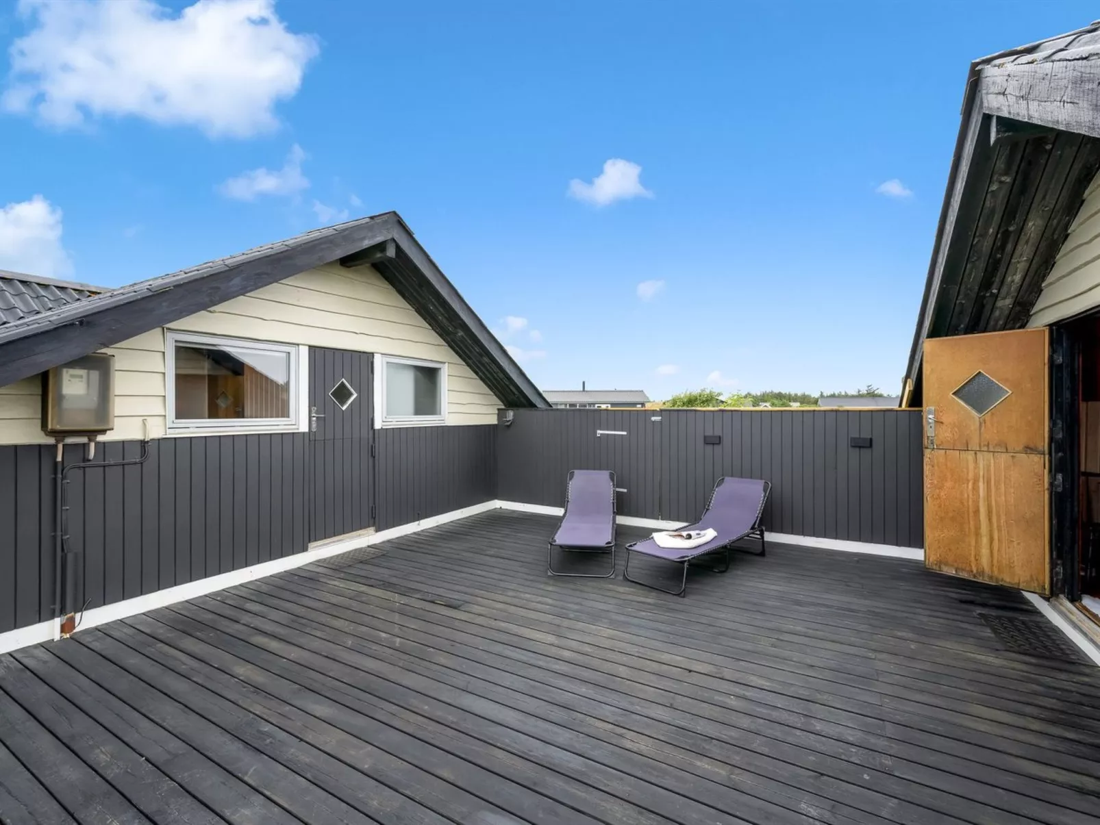 "Hildegart" -  from the sea-Buiten