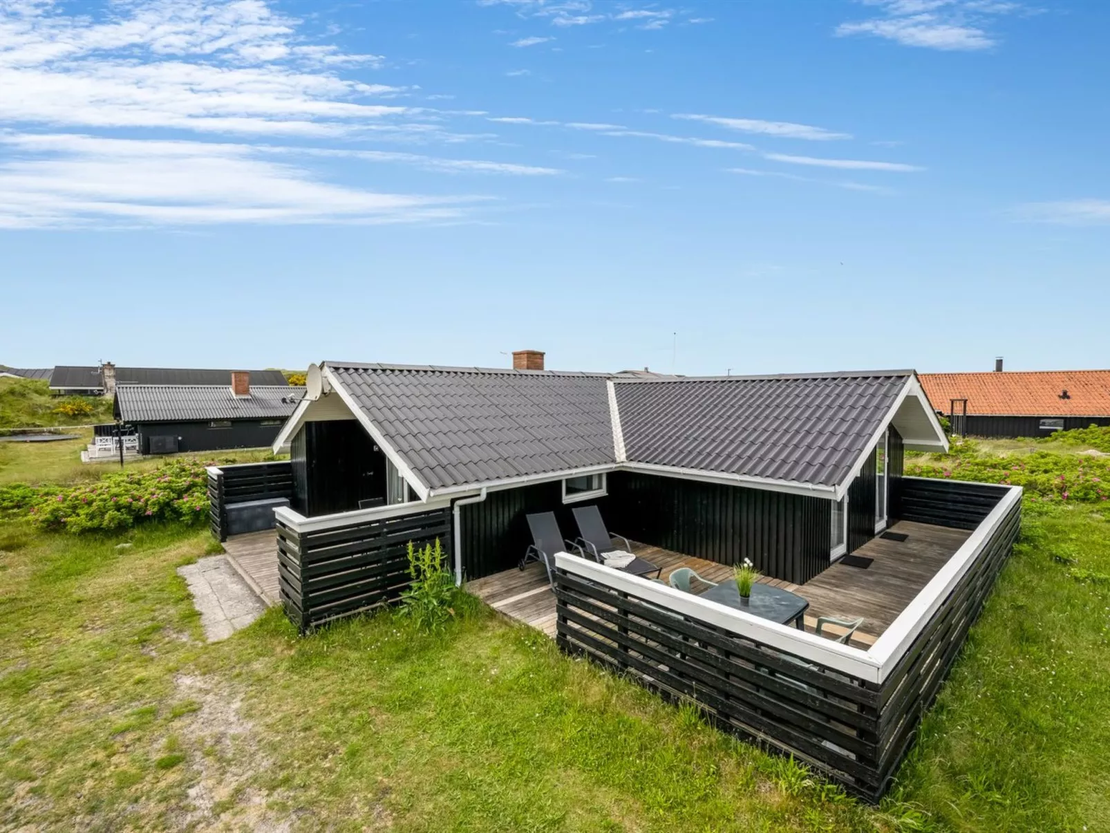 "Unni" -  from the sea-Buiten