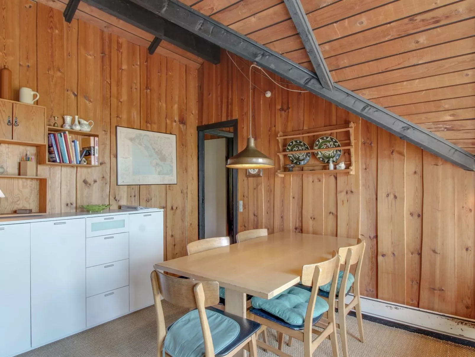 "Ernst" - 700m from the sea-Binnen