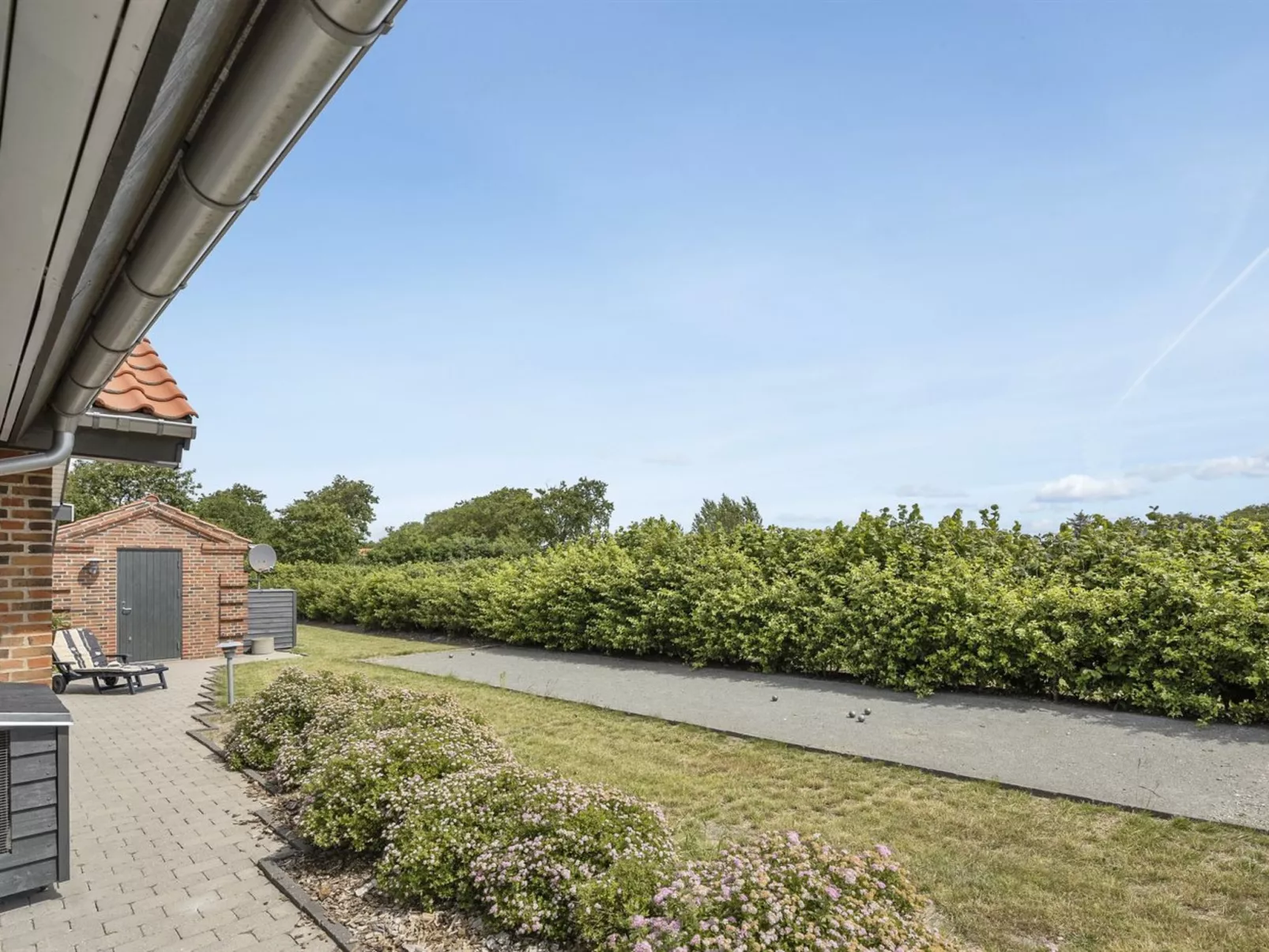 "Donka" - 300m to the fjord-Buiten