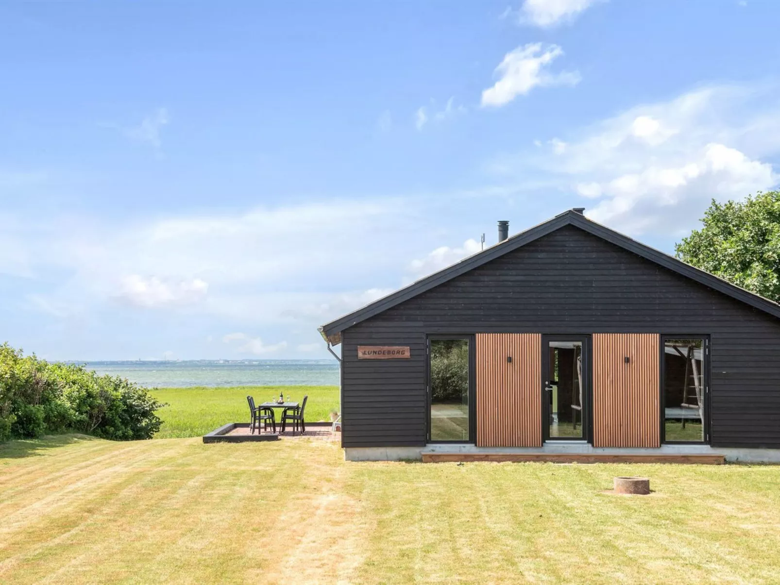 "Aslag" - 150m to the fjord-Buiten