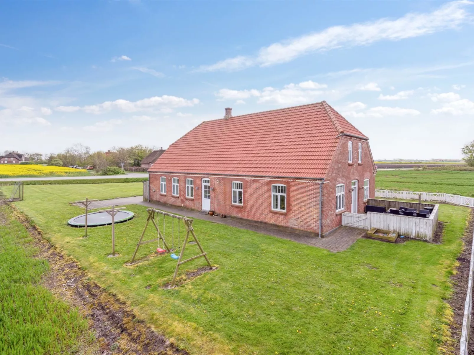 "Adine" - 13km from the sea-Buiten