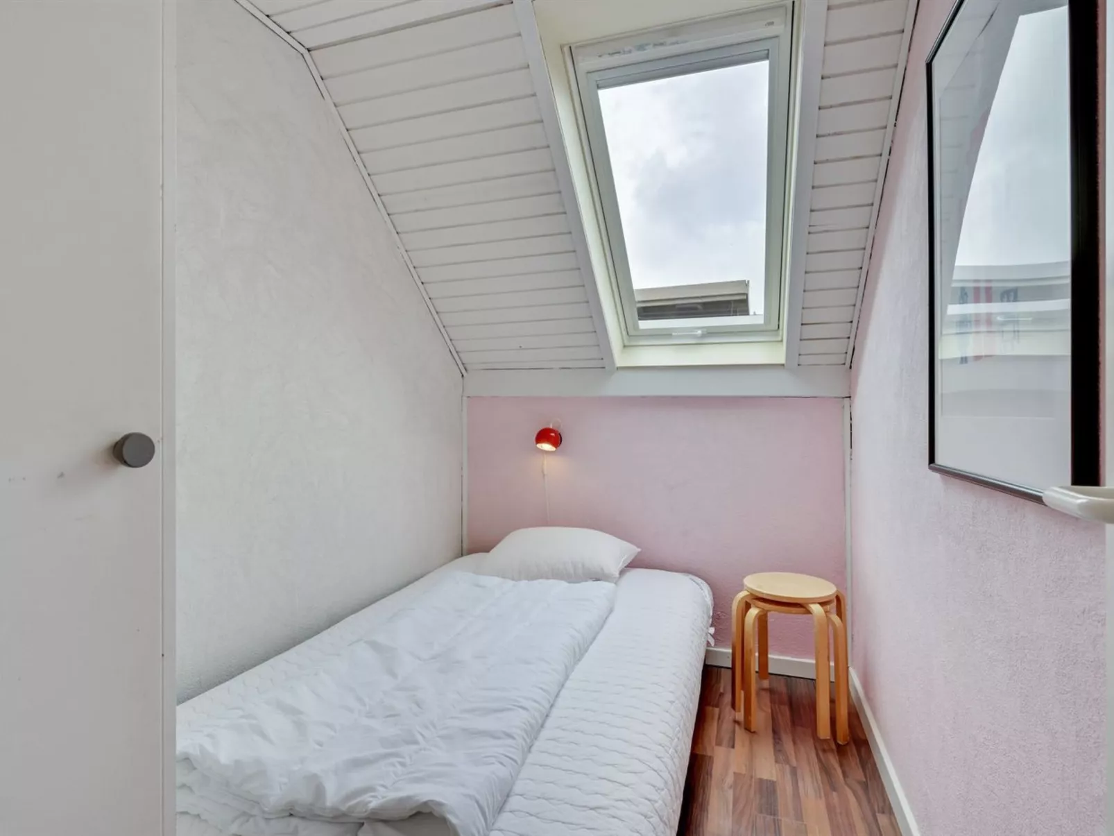 "Earline" - 900m to the fjord-Binnen