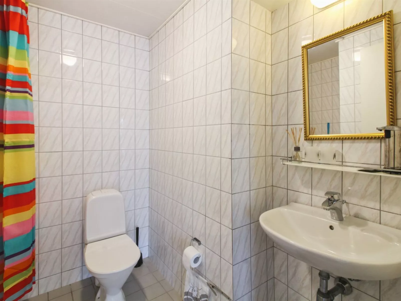 "Esja" - 22km from the sea-Binnen