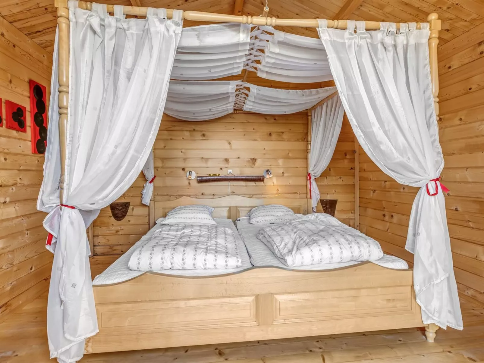 "Adrienne" - 35km from the sea-Binnen