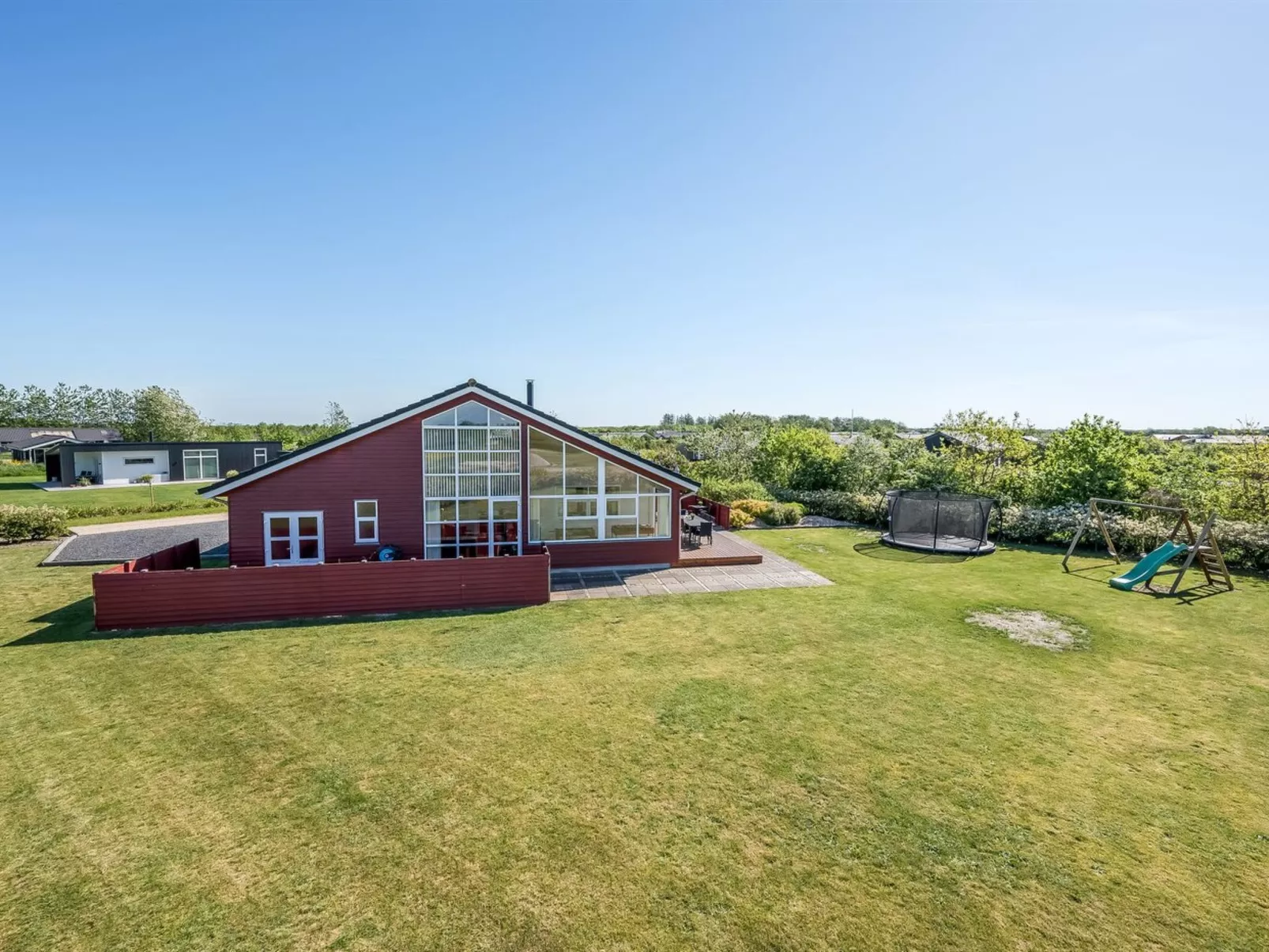 "Hedevig" - 800m to the fjord-Buiten