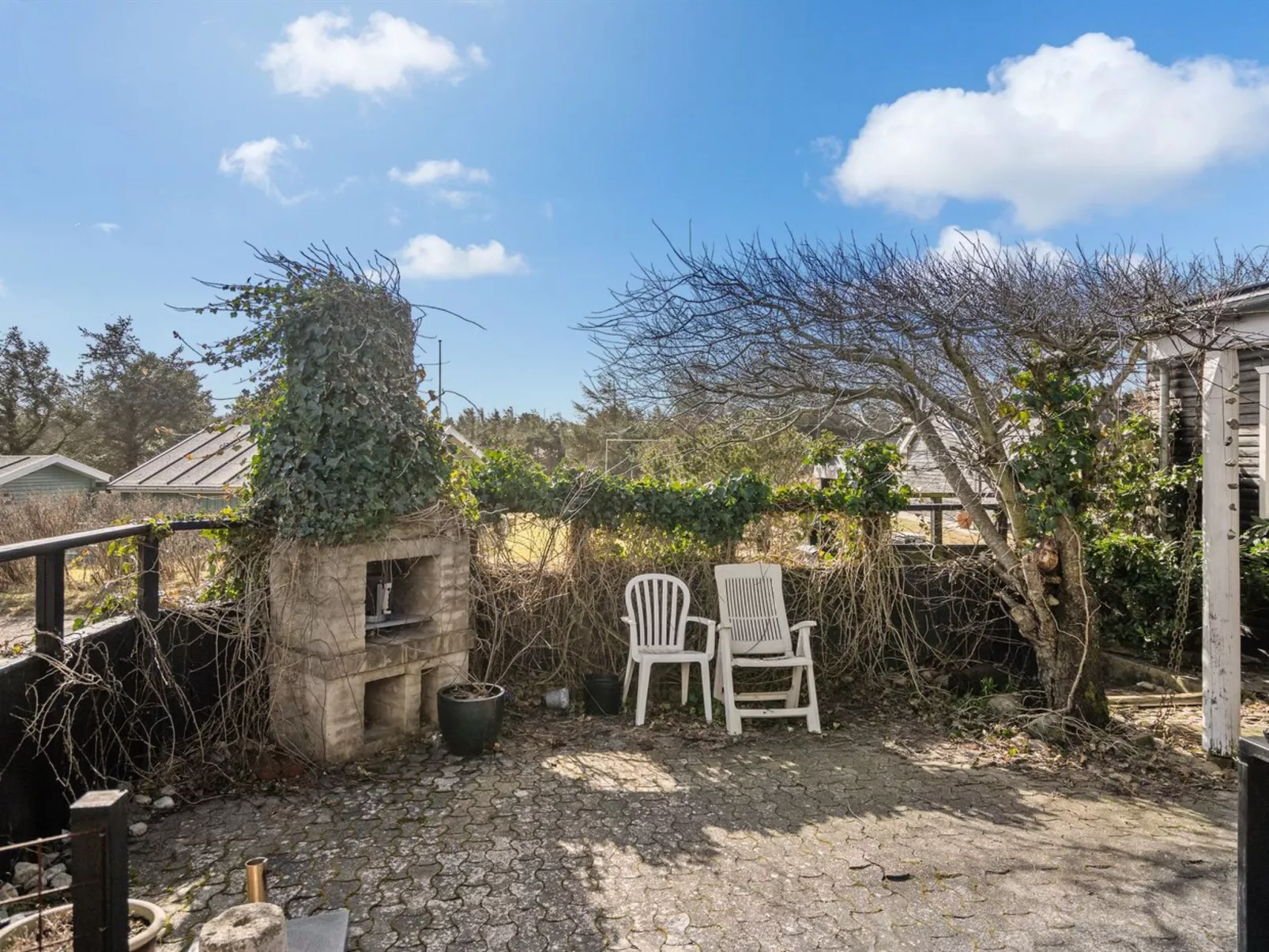 "Sharanya" - 500m from the sea-Buiten