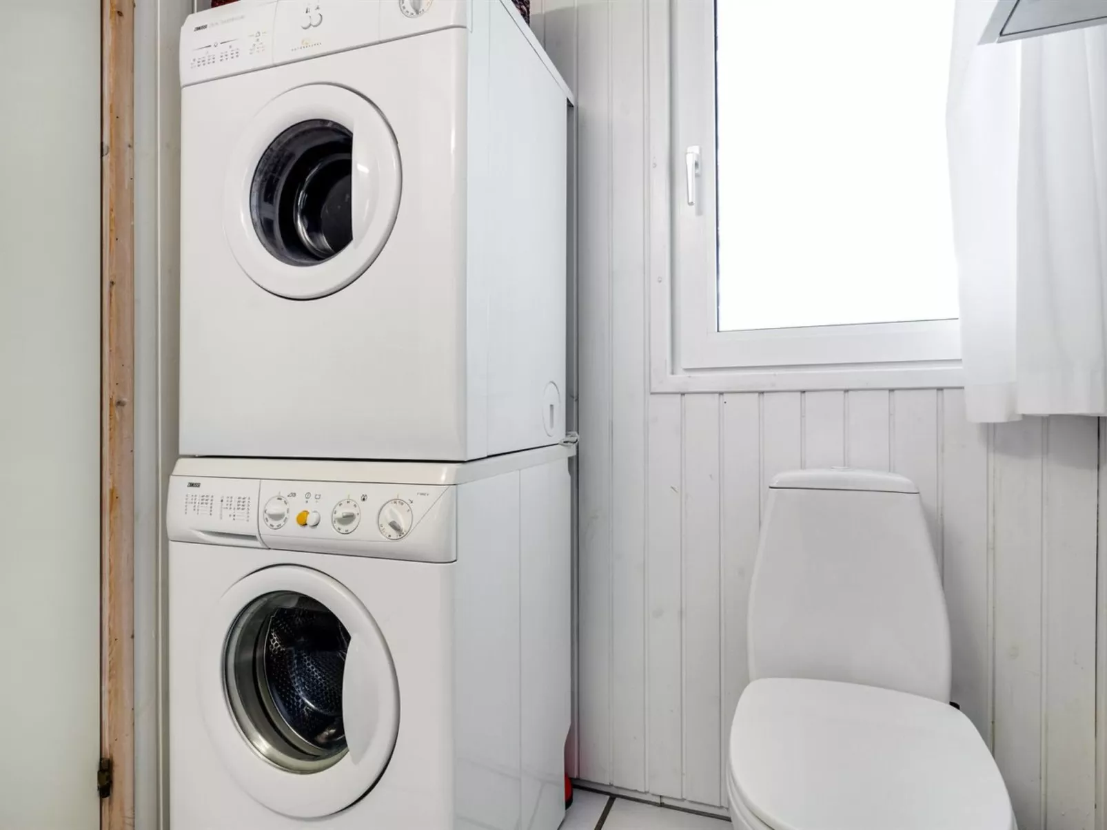 "Gladis" - 900m from the sea-Binnen