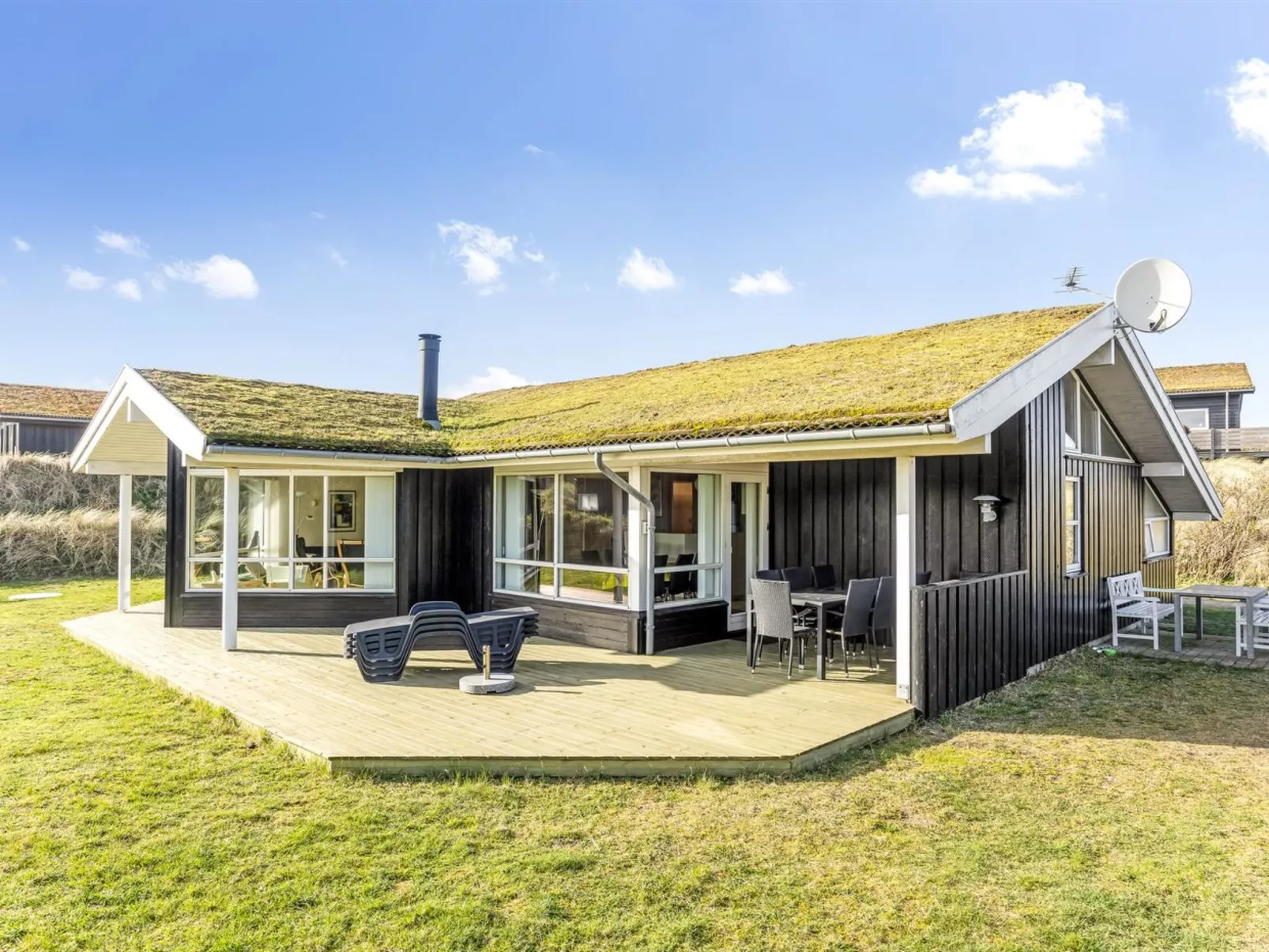 "Bovi" - 300m from the sea-Buiten