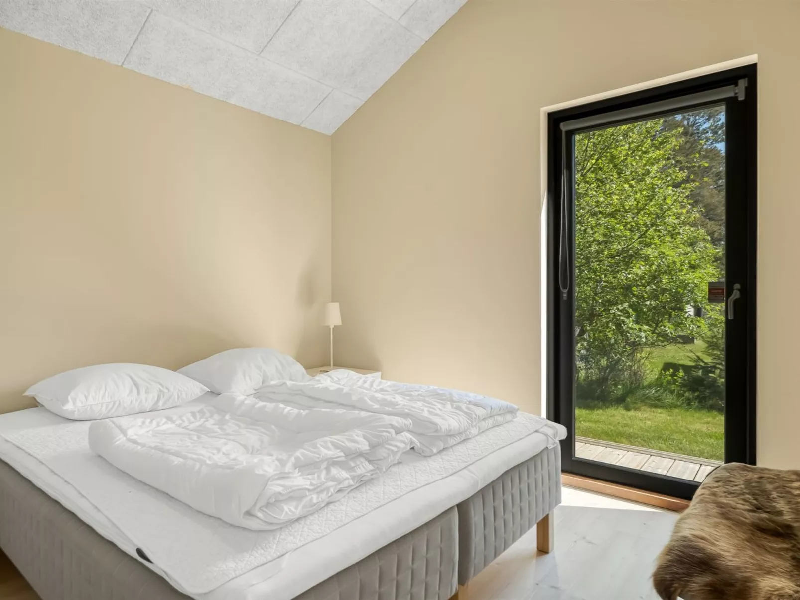 "Alfrede" -  from the sea-Binnen