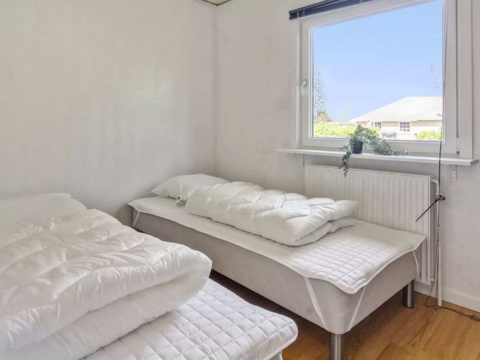 "Aku" - 24km from the sea-Binnen