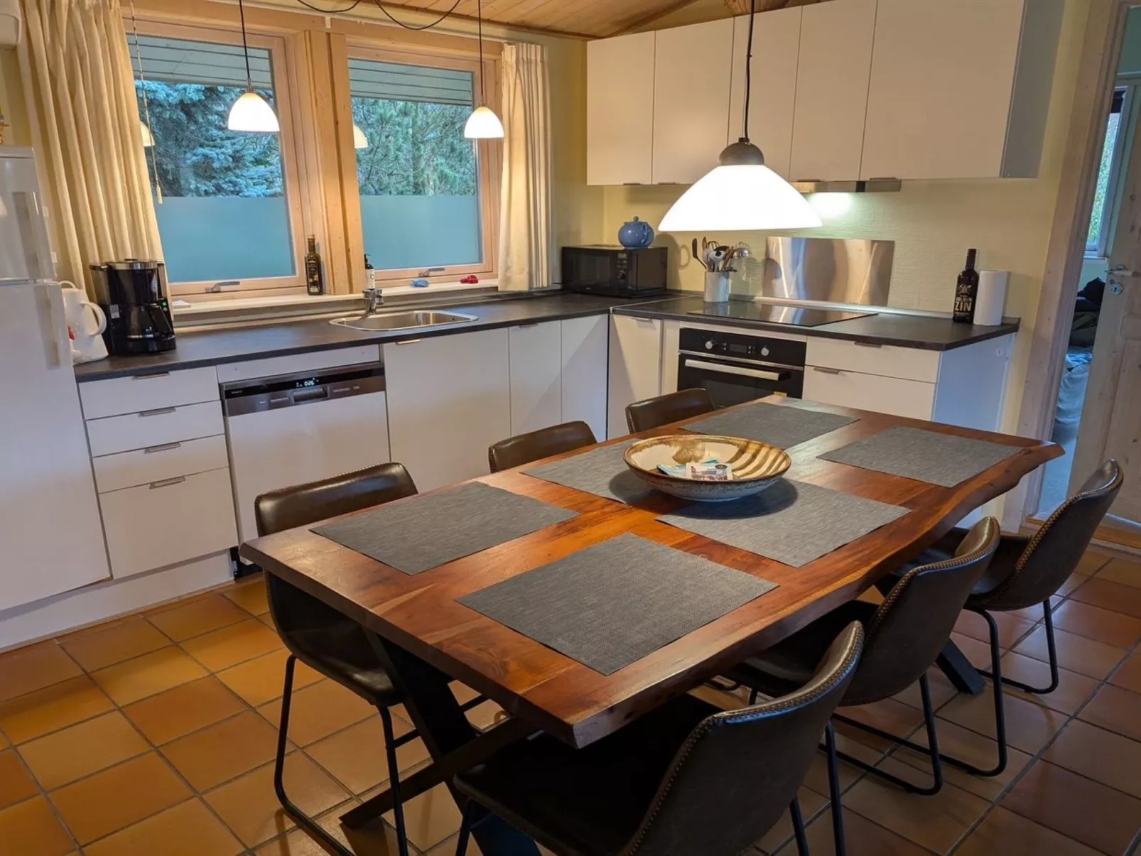 "Aase" - 950m from the sea-Binnen