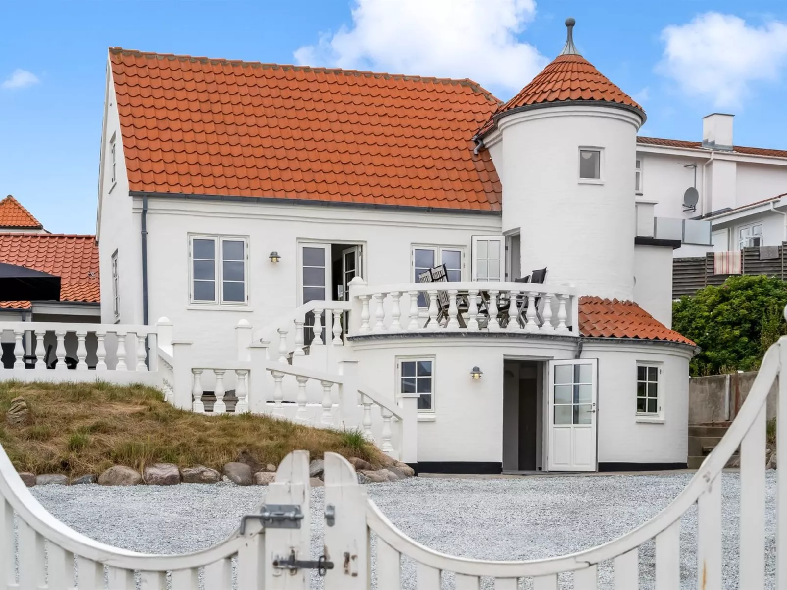 "Edmond" - 150m from the sea-Buiten