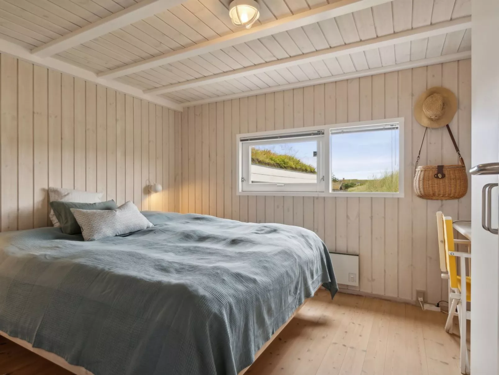 "Hrefna" - 500m from the sea-Binnen