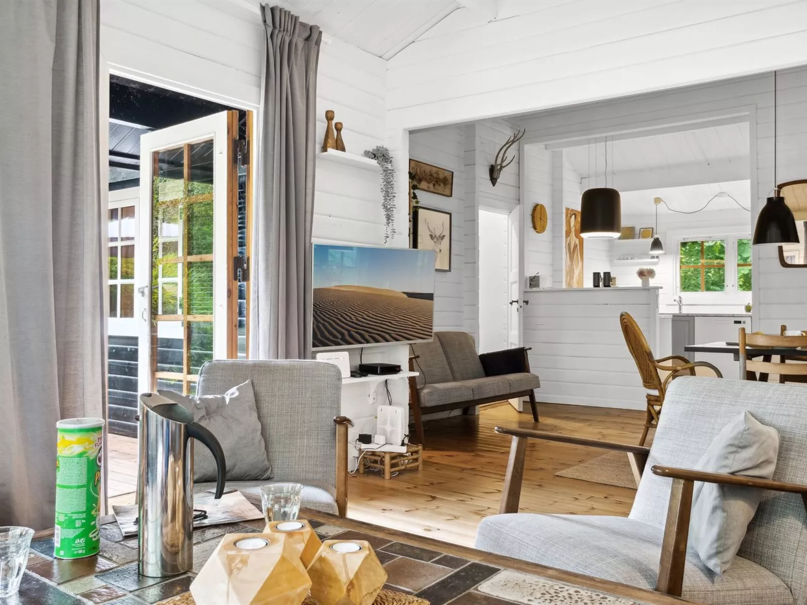 "Neela" - 300m from the sea-Binnen