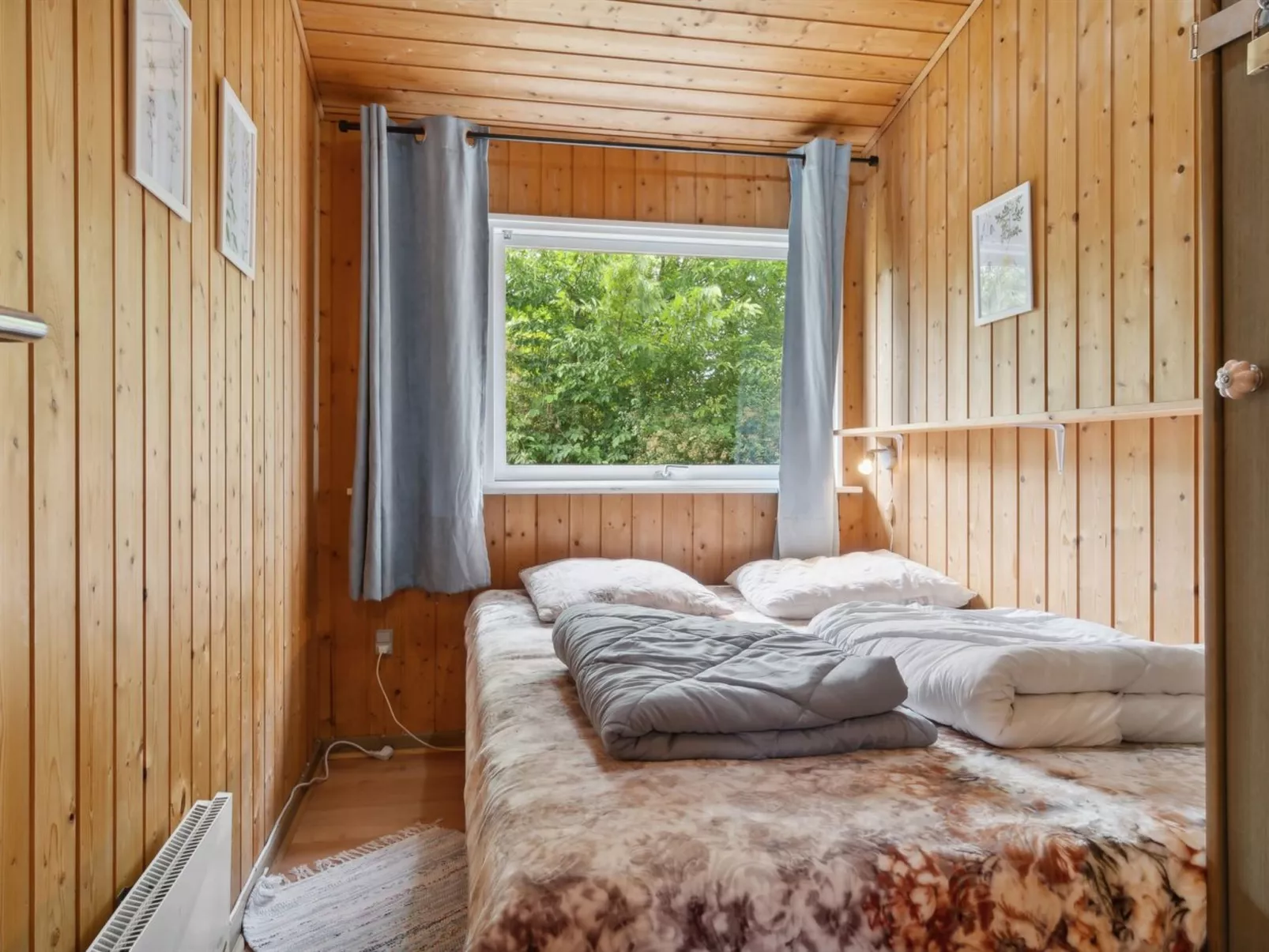 "Zoya" - 470m from the sea