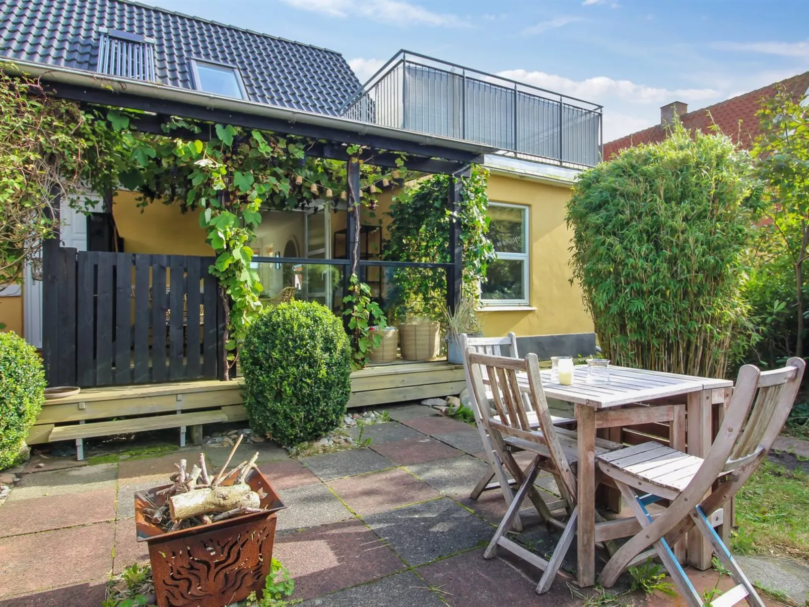 "Thorgny" - 900m from the sea-Binnen