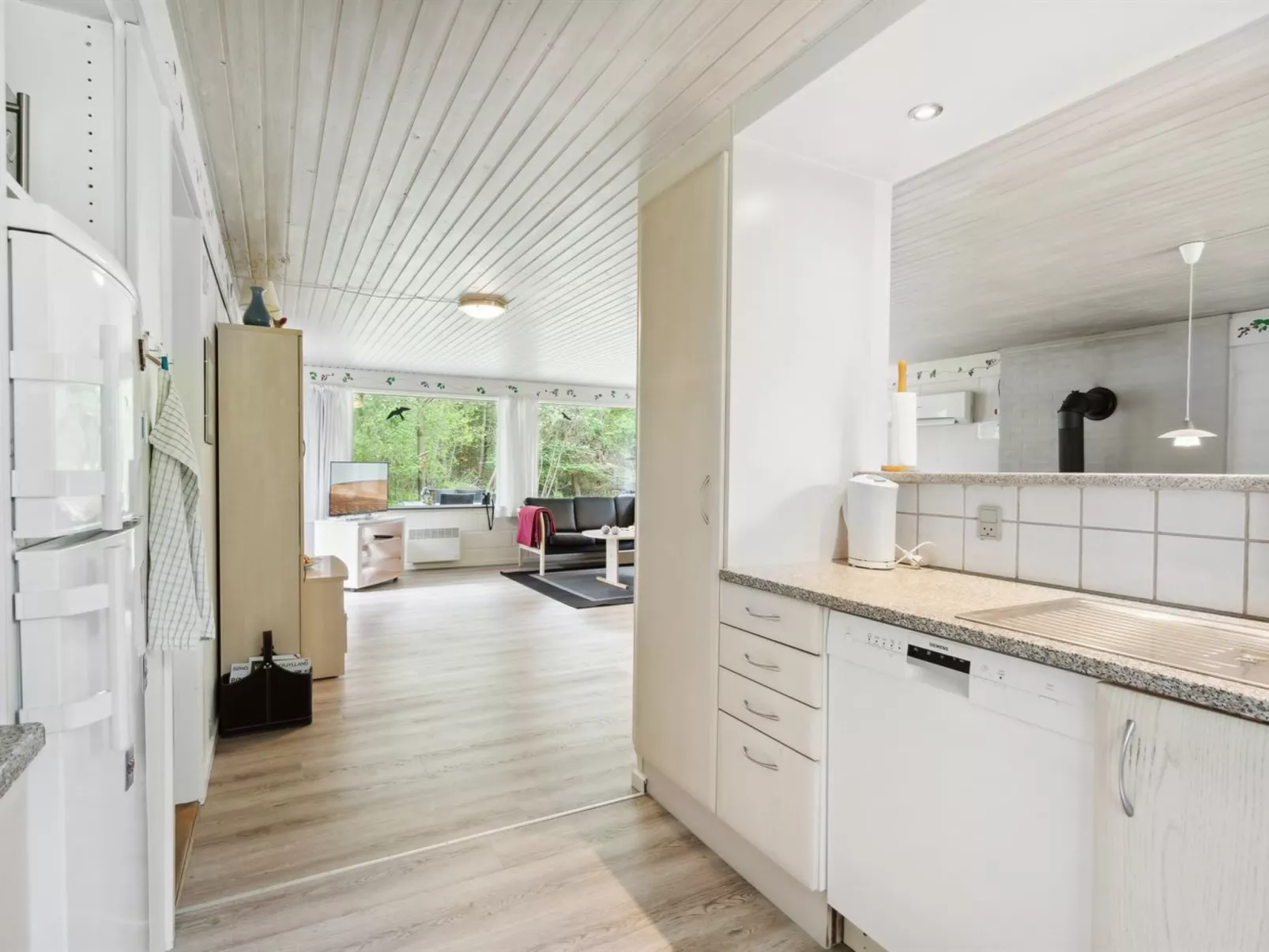 "Keyla" - 3.2km from the sea-Binnen